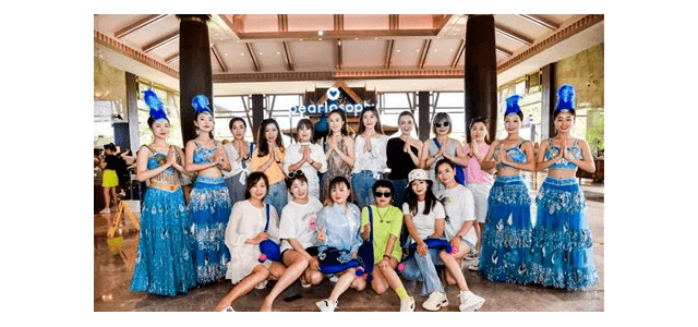 真珠美学婷姐带领真珠女孩齐聚西双版纳，展现jdb官网中文版品牌责任